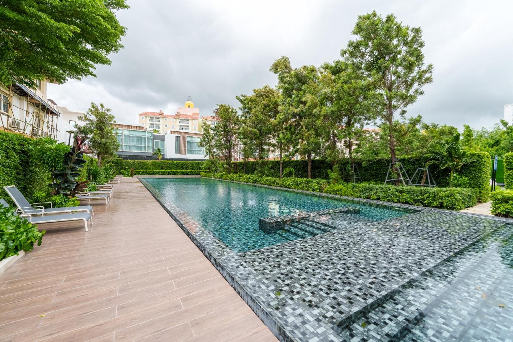 Veranda Residence By Ning Pantai Jomtien Luaran gambar